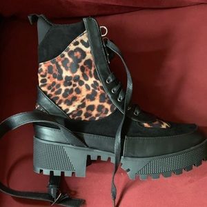 Fashion Nova Ankle boots/booties with short heel